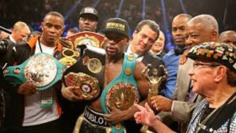 Floyd Mayweather to make shock return to boxing in rematch of hugely controversial fight